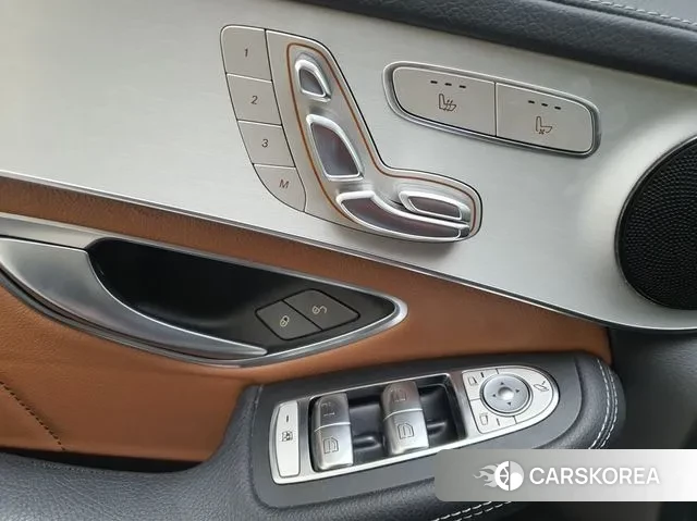 Mercedes-Benz GLC-Class X253 2022 Белый из Кореи, фото 2