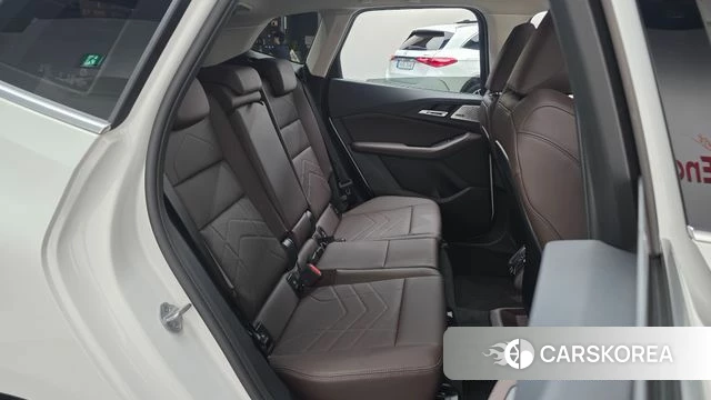 BMW 2 Series Active Tourer (U06) 2025 Белый из Кореи, фото 2
