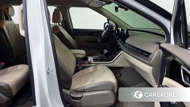Kia Carnival 4th generation 2023 Белый из Кореи, фото 2