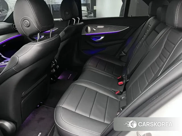 Mercedes-Benz E-Class W213 2023 Белый из Кореи, фото 2