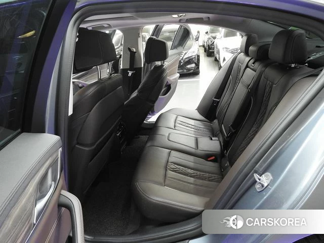 BMW 5 Series (G30) 2020 Серый из Кореи, фото 2