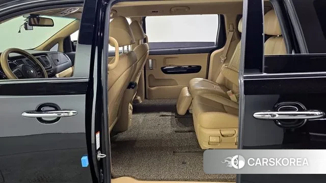 Kia The New Carnival 2019 Черный из Кореи, фото 2