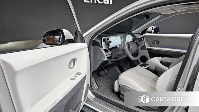 Hyundai Ionic 5 2022 Серебристо-серый из Кореи, фото 2