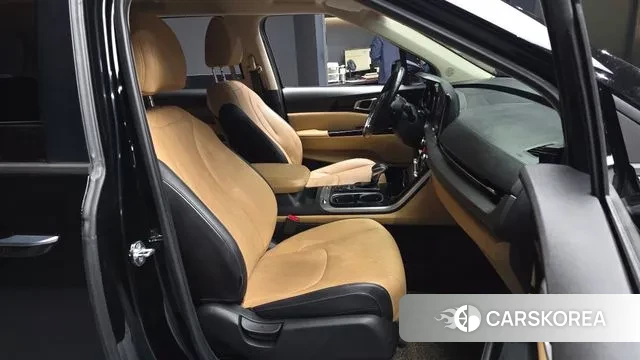 Kia Carnival 4th generation 2021 Черный из Кореи, фото 2