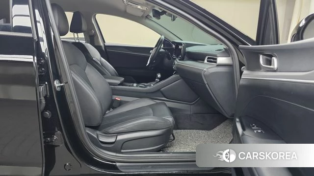 Kia K5 3rd generation 2023 Черный из Кореи, фото 2