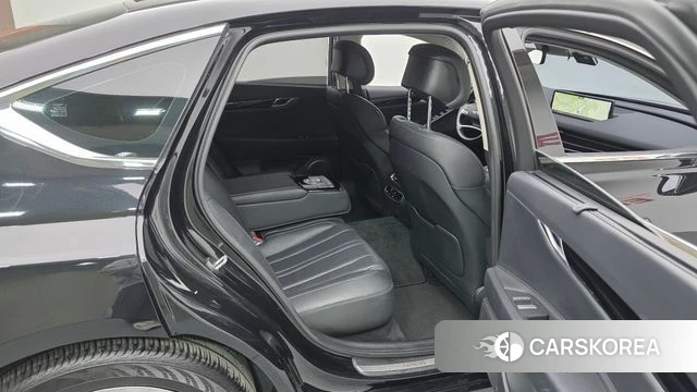 Genesis G80 (RG3) 2022 Черный из Кореи, фото 2