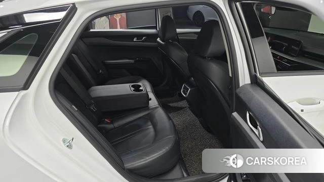 Kia The New K5 3rd generation 2024 Белый из Кореи, фото 2