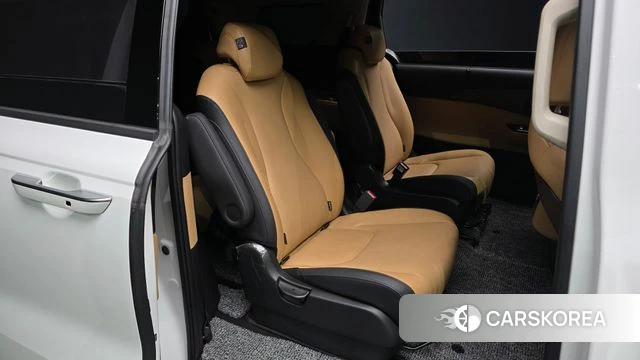 Kia Carnival 4th generation 2023 Белый из Кореи, фото 2