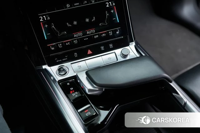 Audi e-Tron 2021 Серебристо-серый из Кореи, фото 2