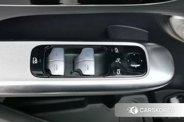 Mercedes-Benz GLC AMG 2024 Темно-серый из Китая, фото 2