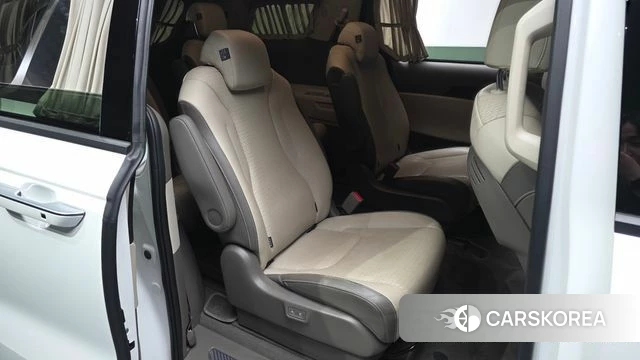 Kia Carnival 4th generation 2022 Белый из Кореи, фото 2