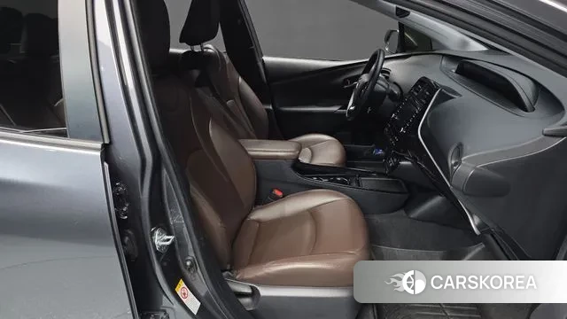 Toyota Prius 4th Generation 2022 Серый из Кореи, фото 2