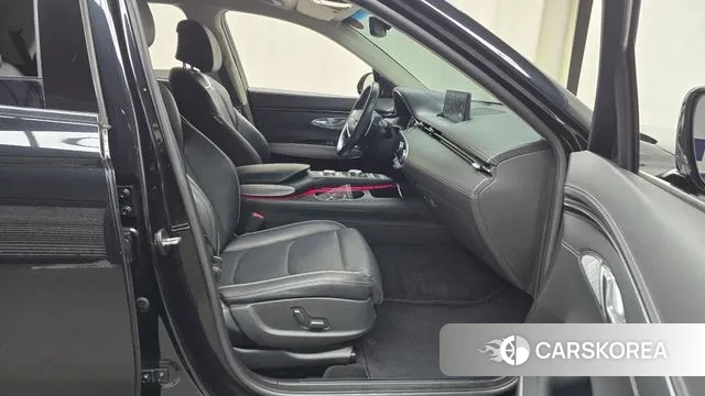 Genesis GV70 2022 Черный из Кореи, фото 2