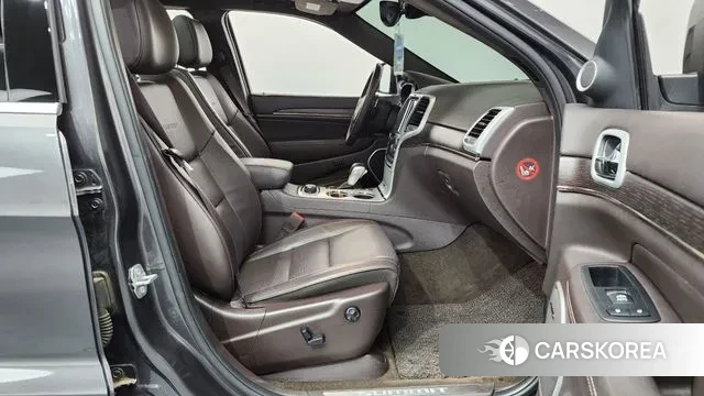 Jeep Grand Cherokee 2018 Серый из Кореи, фото 2