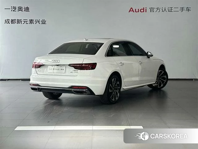 Audi A4L 2022 Белый из Китая, фото 2