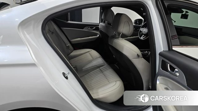 Genesis The New G70 2022 Белый из Кореи, фото 2