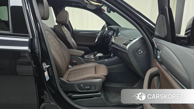 BMW X3 (G01) 2024 Черный из Кореи, фото 2