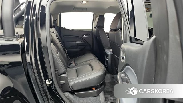 Chevrolet (GM Daewoo) Real New Colorado 2022 Черный из Кореи, фото 2