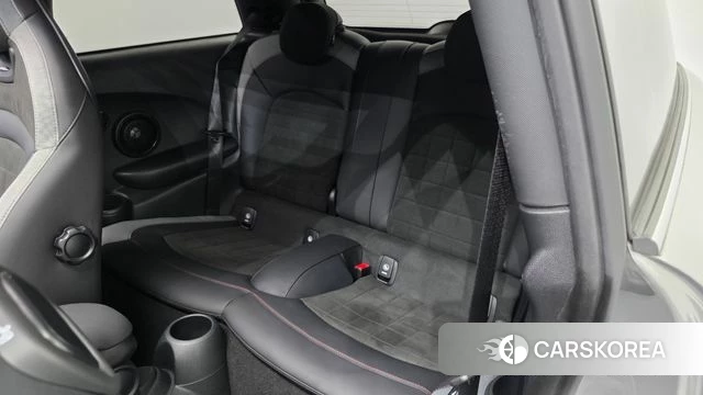 Mini Cooper S 2023 Серебряный из Кореи, фото 2