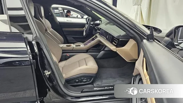 Porsche Taycan 2023 Черный из Кореи, фото 2