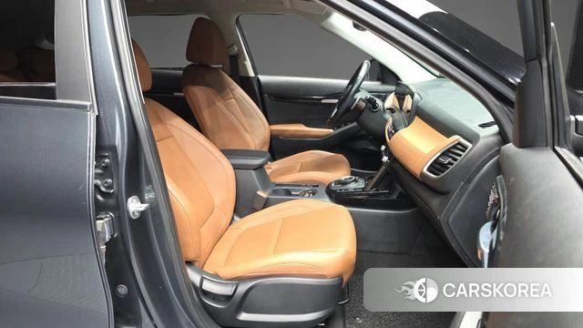 Kia The New Seltos 2023 Серый из Кореи, фото 2