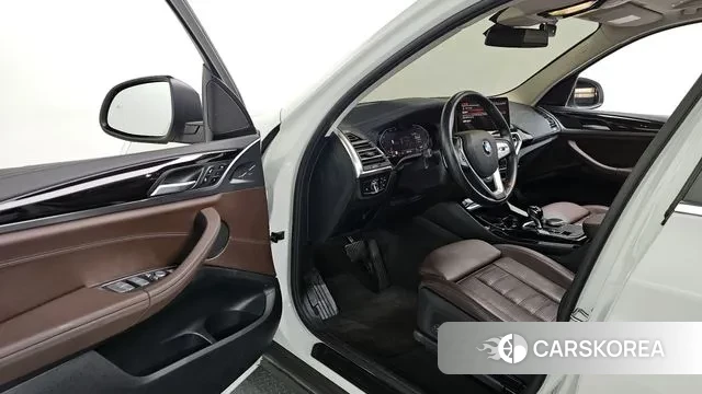 BMW X3 (G01) 2022 Белый из Кореи, фото 2