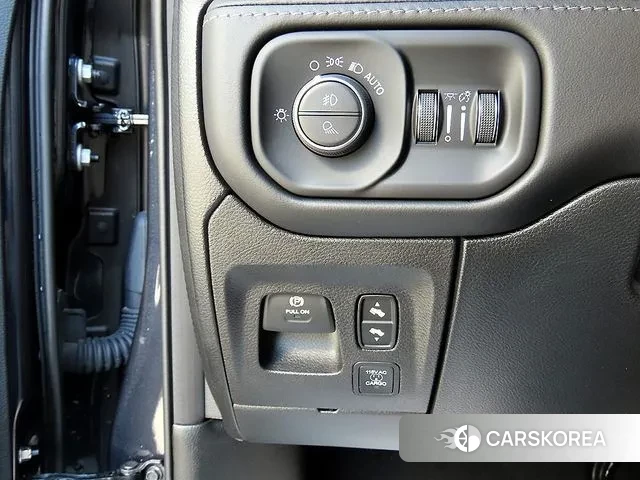 Dodge Lampicup 2021 Серый из Кореи, фото 2