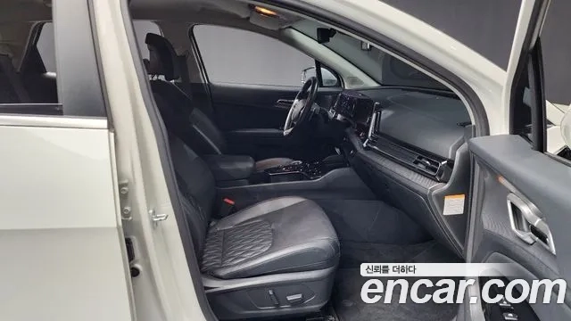 Kia Sportage 5th Generation Hybrid 2022 Белый из Кореи, фото 2