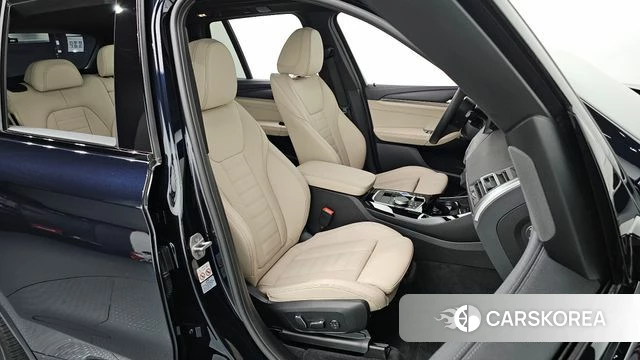 BMW iX3 2024 Черный из Кореи, фото 2