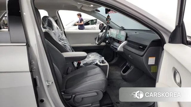 Hyundai Ionic 5 2022 Серебристо-серый из Кореи, фото 2