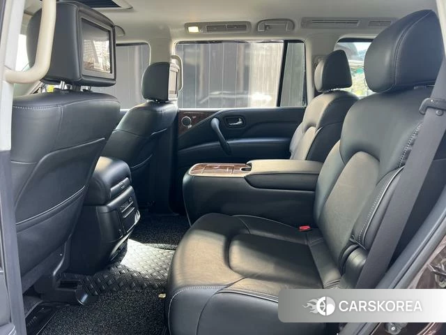 Infiniti QX80 2020 Коричневый из Китая, фото 2