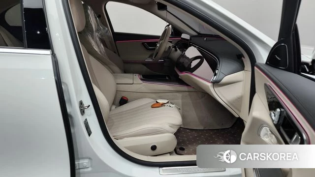 Mercedes-Benz E-Class W214 2025 Белый из Кореи, фото 2