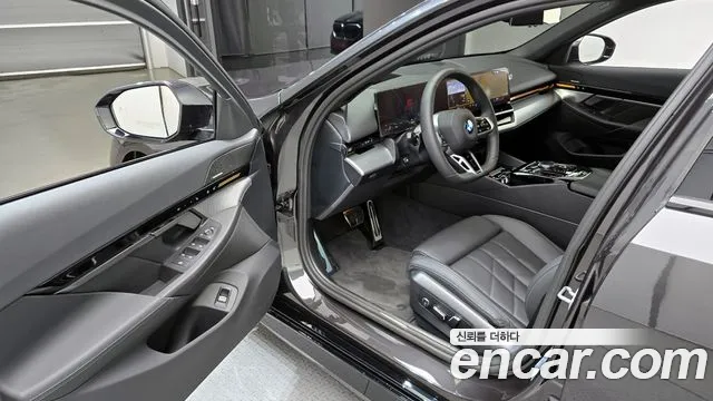 BMW 5 Series (G60) id 2486481 из Кореи 2