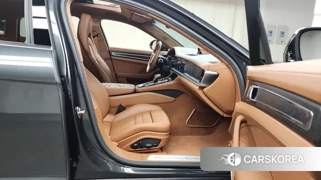 Porsche Panamera (971) 2023 Серый из Кореи, фото 2