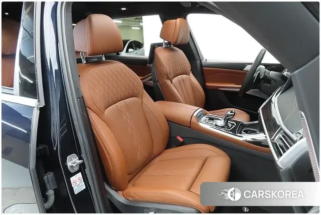 BMW X7 (G07) 2022 Черный из Кореи, фото 2