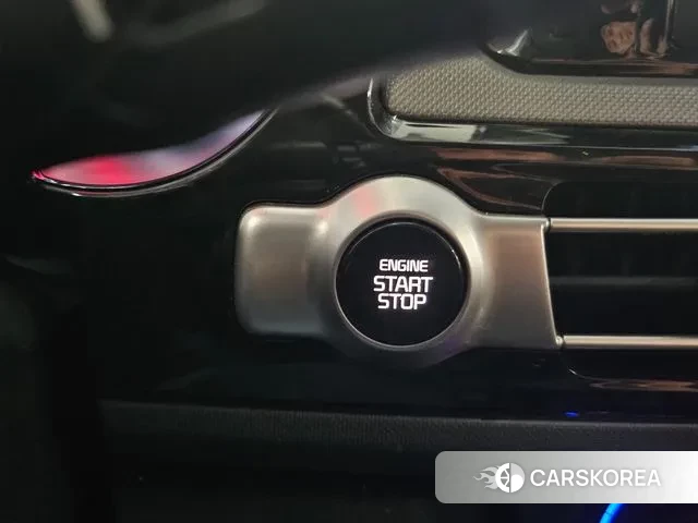 Kia Seltos 2021 Белый из Кореи, фото 2