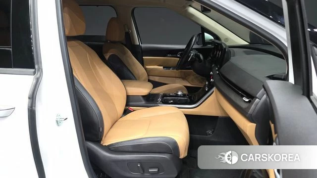 Kia Carnival 4th generation 2023 Белый из Кореи, фото 2