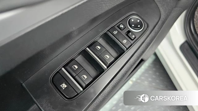 Kia The New K3 2nd generation 2021 Белый из Кореи, фото 2