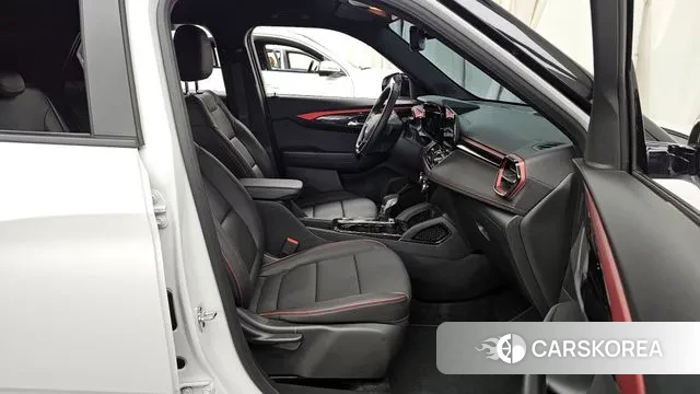 Chevrolet (GM Daewoo) The New Trail Blazer 2024 Белый из Кореи, фото 2