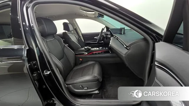 Genesis GV70 2024 Черный из Кореи, фото 2