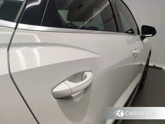 Audi Q3 2021 Белый из Китая, фото 2