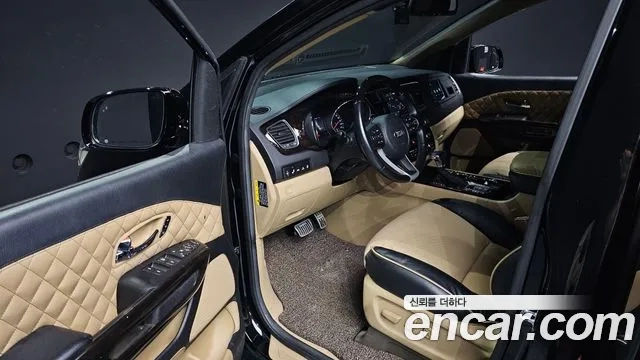 Kia The New Carnival 2018 Черный из Кореи, фото 2