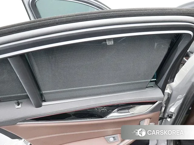 BMW 5 Series (G30) 2022 Серый из Кореи, фото 2