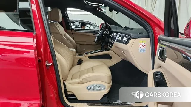 Porsche Macan 2023 Красный из Кореи, фото 2