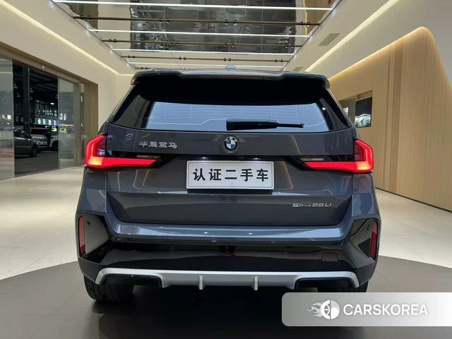 BMW X1 2024 Серебристо-серый из Китая, фото 2