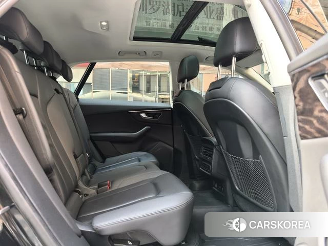 Audi Q8 2021 Черный из Китая, фото 2