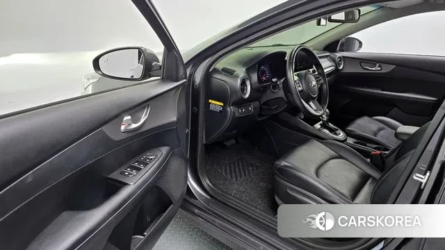 Kia Come New K3 2018 Серый из Кореи, фото 2