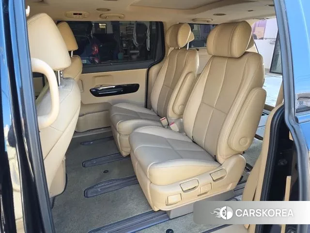 Kia The New Carnival 2018 Черный из Кореи, фото 2