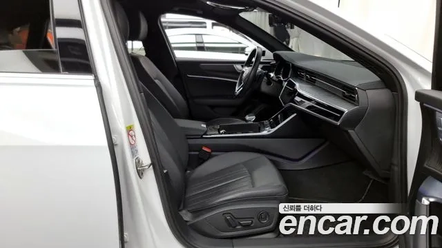 Audi A6 (C8) 2021 Белый из Кореи, фото 2