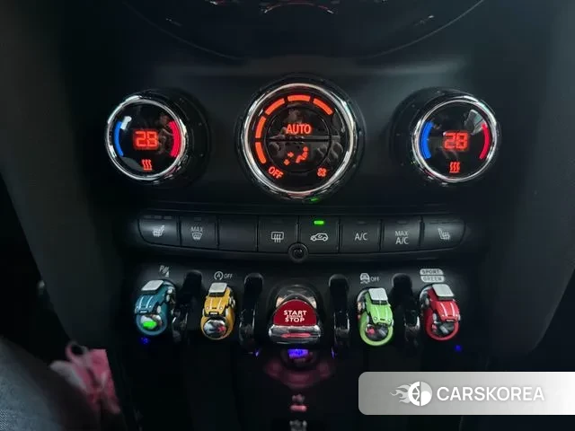 Mini Cooper S Convertible 2021 Белый из Кореи, фото 2